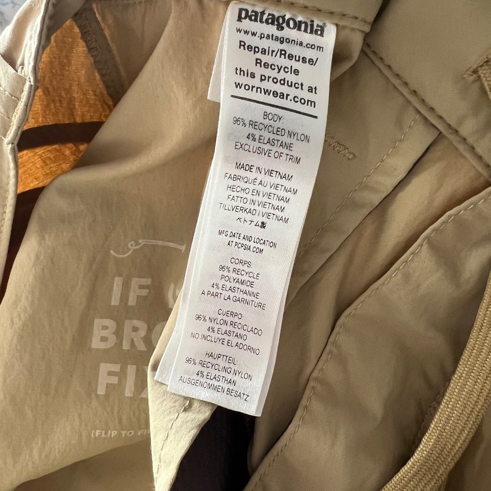 Patagonia Mens Lightweight Outdoor Hiking Tan Hiking Pants Size 28x29 Nylon Gorp - Picture 9 of 10